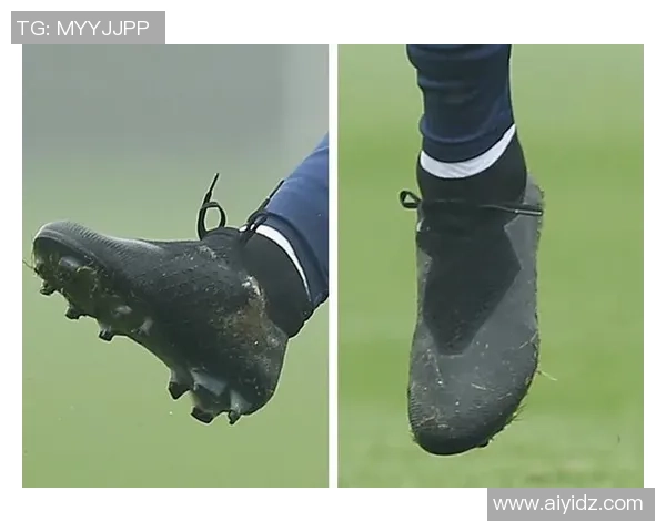 球星用力踢破足球鞋瞬间高清捕捉展现力量与技巧 球星用力踢破足球鞋瞬间高清捕捉展现力量与技巧